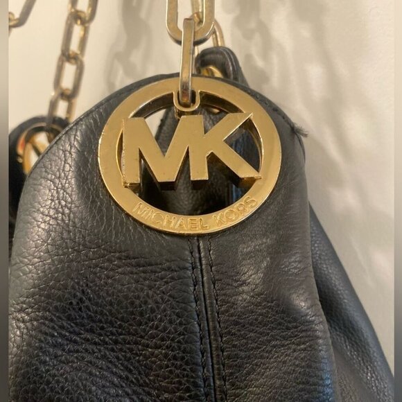 Michael Kors Lillie Large Pebbled Leather Shoulder Bag – Black | Excellent Condi - Picture 3 of 5